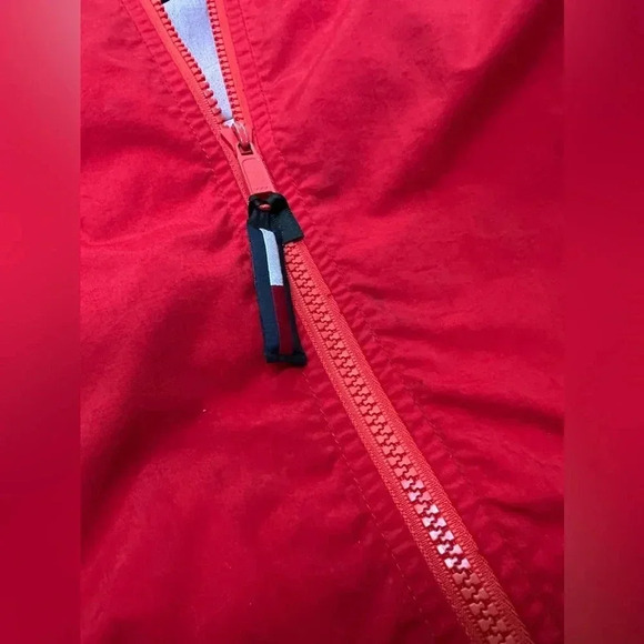 "Retro 90s Red Tommy Hilfiger Hooded Windbreaker Jacket" Vintage - Picture 5 of 5